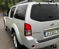Nissan Pathfinder very clean