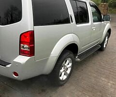 Nissan Pathfinder very clean - Image 3/6
