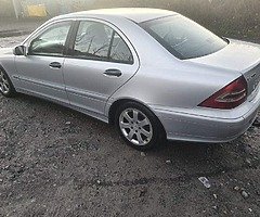 Mercedes 2.1 diesel 2006 automatic - Image 4/10