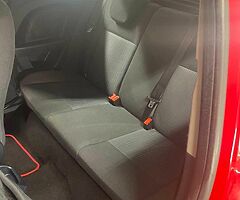 Red Ford Fiesta - Image 3/5
