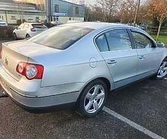 Passat 1.6 FSI new NCT
