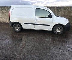 11 Renault kangoo