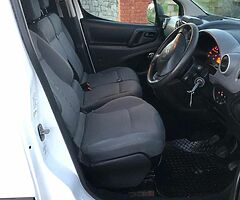 171 citreon Berlingo 1.6 Blue 3 seater - Image 7/8