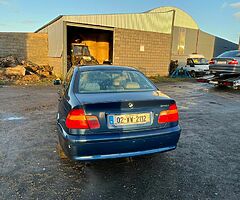Bmw 318 i petrol 2.0 litre manual