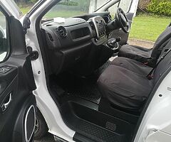 Vauxhall Vivaro - Image 5/7