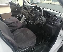 Vauxhall Vivaro - Image 6/7