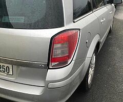 2008 Opel Astra 1.6 petrol automatic - Image 4/9