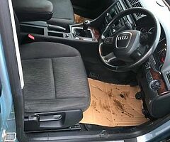 AUDI A4 ESTATE AVANT 1 OWNER FROM NEW - Image 5/9