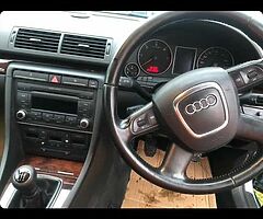 AUDI A4 ESTATE AVANT 1 OWNER FROM NEW - Image 7/9