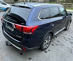2016 Mitsubishi Outlander 2.2 DI-D GX3 4WD 148 BHP 7 SEATS - Image 5/10