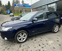 2014 Mitsubishi  Outlander 2.2 DI-D GX3 4WD 148 BHP 7 SEATS - Image 3/10