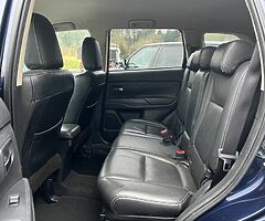 2014 Mitsubishi  Outlander 2.2 DI-D GX3 4WD 148 BHP 7 SEATS - Image 10/10