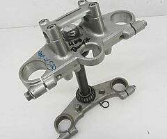 Suzuki Bandit GSF 400 GK75B Lower Fork Bridge & Upper 51674