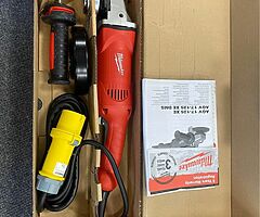Milwaukee Angle Grinder AGV17-125XE - Image 4/6