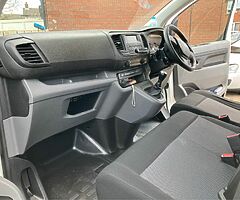 2018 Peugeot Expert - Image 6/8