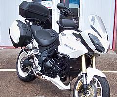 08 TRIUMPH TIGER 1050 WITH HARD LUGGAGE