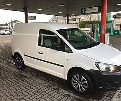 2011 Volkswagen caddy 1:6 tdi bluemotion 102bhp facelift model great driving van no faults comes wit