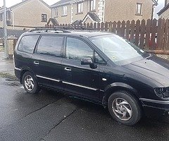 2 Hyundai trajets - Image 9/10