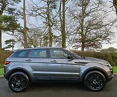 2017 Land Rover RangeRover EvoqueTD4 SE Tech 4x4 - Image 5/10