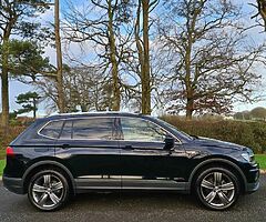 2020 Volkswagen Tiguan SE L 4Motion DSG 7 SEAT - Image 5/10