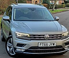 2017 Volkswagen Tiguan - Image 6/10