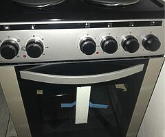 Brand new cooker