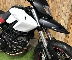 2010 Ducati Hypermotard - Image 9/10