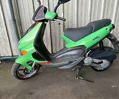 2000 Aprilia SR - Image 8/8