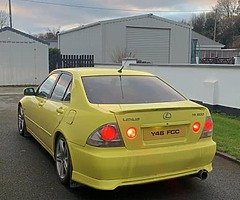 Lexus IS200