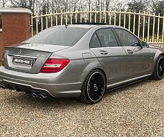 Mercedes Benz C63 AMG - Image 4/10