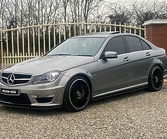 Mercedes Benz C63 AMG - Image 10/10