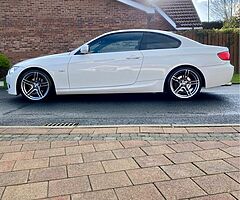 2011 BMW Series 3 - Image 7/10