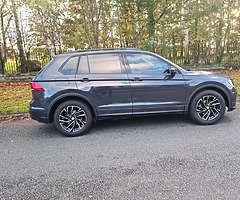 2019 VW Tiguan Highline - Image 5/10