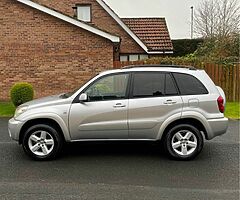 2005 Toyota RAV4