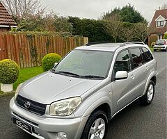 2005 Toyota RAV4 - Image 5/10
