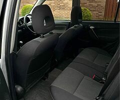 2005 Toyota RAV4 - Image 7/10