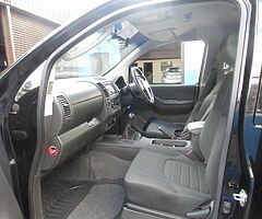 2015 2015 NISSAN NAVARA 2.5 CRDI FIVE SEATER CREW CAB CVRT 10/22 OR 349 P/M  NAVARA - Image 6/10