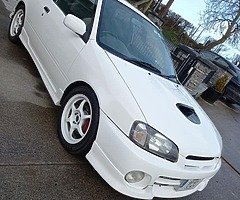 Toyota glanza v