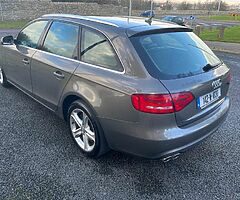 Audi A4 142 reg estate model manual transmission 2.0l diesel - Image 3/10