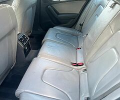 Audi A4 142 reg estate model manual transmission 2.0l diesel - Image 8/10