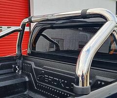 2018 TOYOTA HILUX - Image 8/10