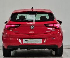 2016 VAUXHALL ASTRA - Image 5/10