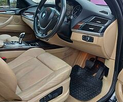 2010 BMW Series 5 - Image 4/10