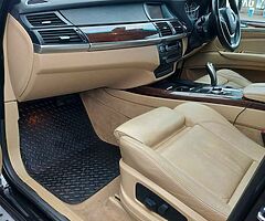2010 BMW Series 5 - Image 5/10