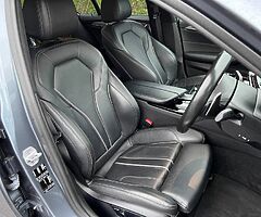 2018 BMW Series 5 - Image 9/10