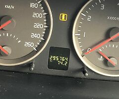 1.8 LITRE PETROL VOLVO V50