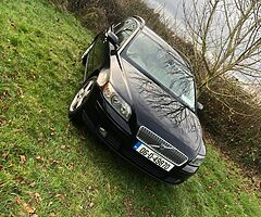 1.8 LITRE PETROL VOLVO V50 - Image 4/4
