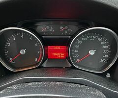 Ford Mondeo Saloon 1.6 XL  Petrol - Image 6/10