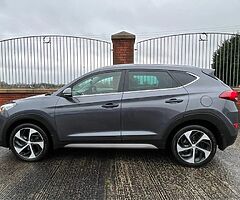 2017 Hyundai Tucson - Image 10/10