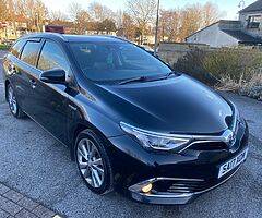 2017 Toyota Auris
